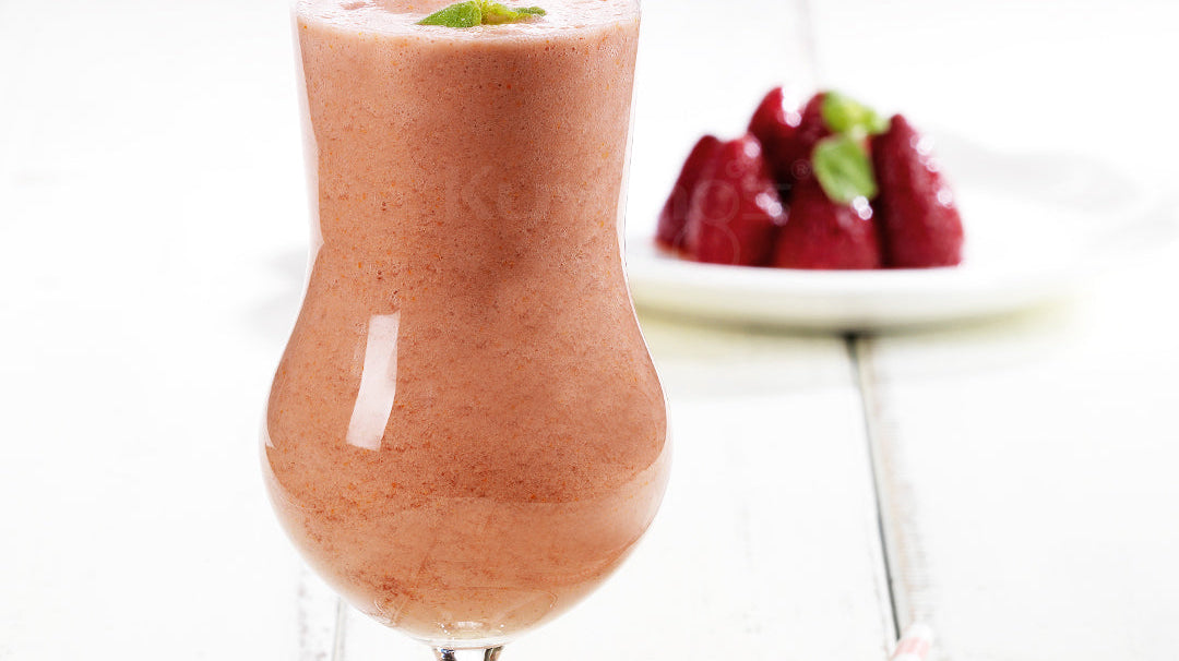 Tangerine and Strawberry Smoothie