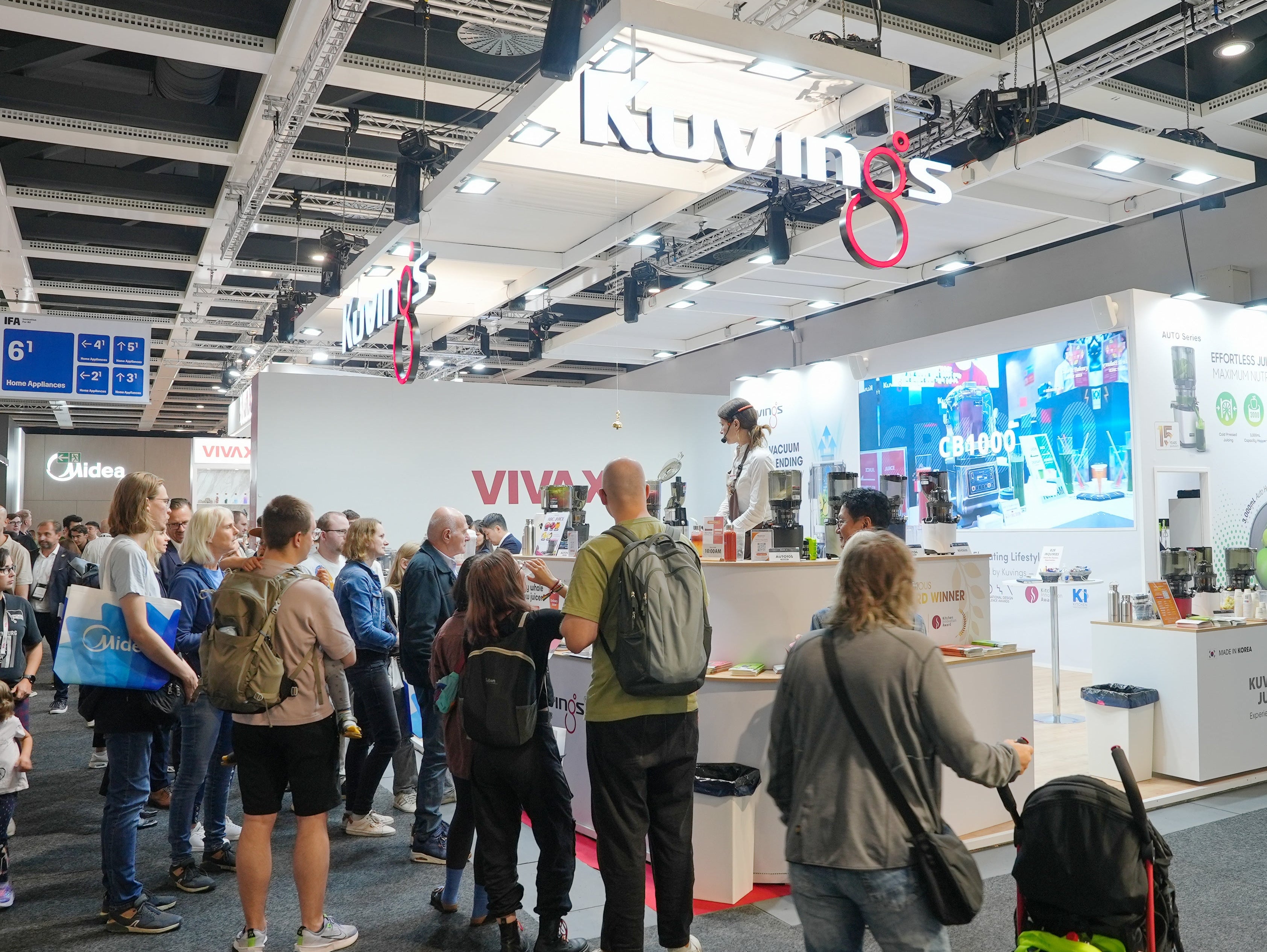 Kuvings Unveils AUTO Series Juicers and Vacuum Blenders CB1000 at IFA 2025