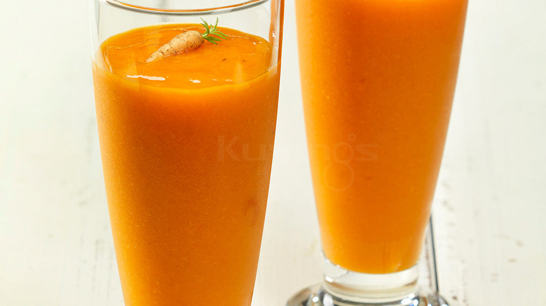 Ripe persimmon and Carrot Smoothie