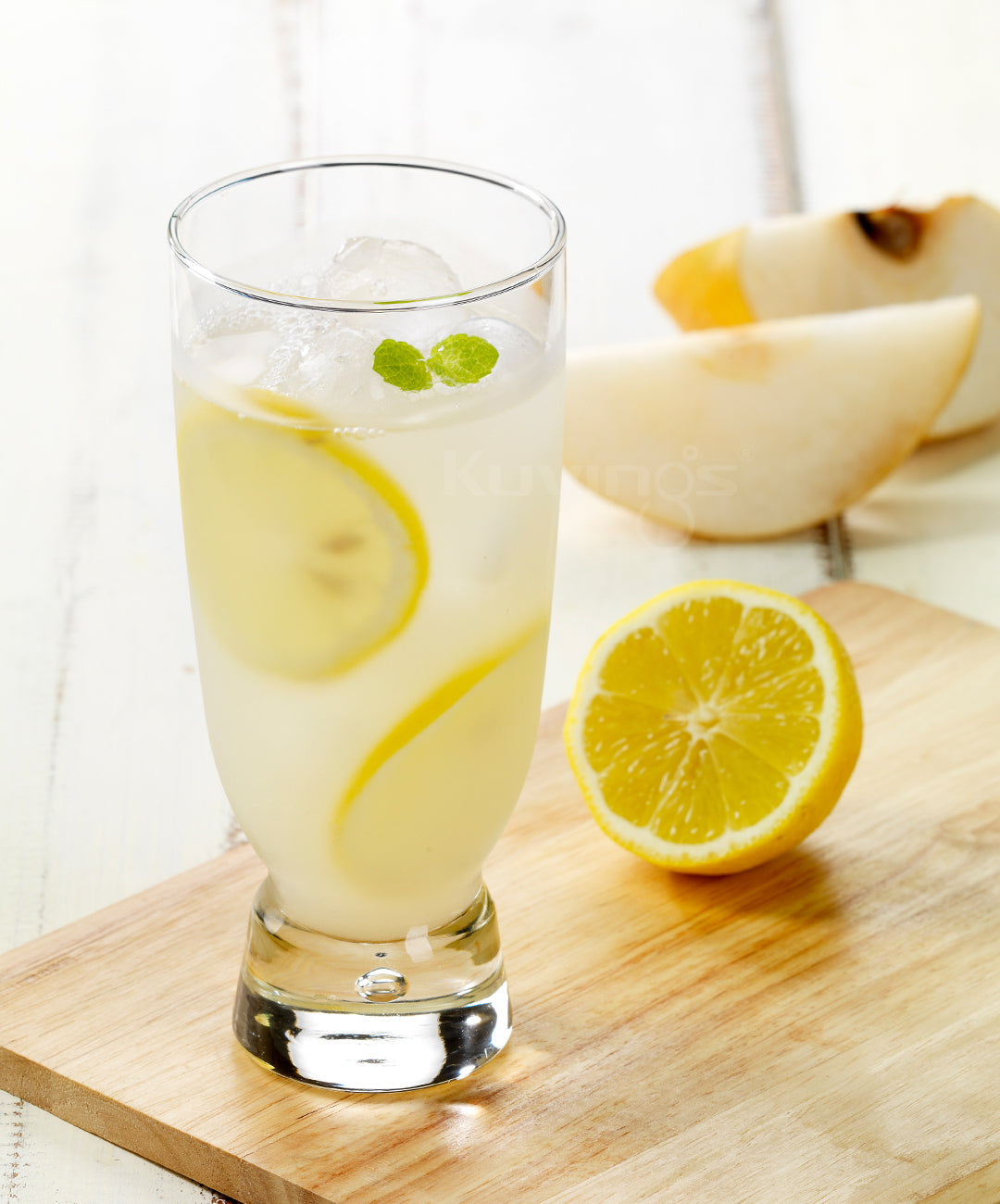 Pear and Lemon Juice