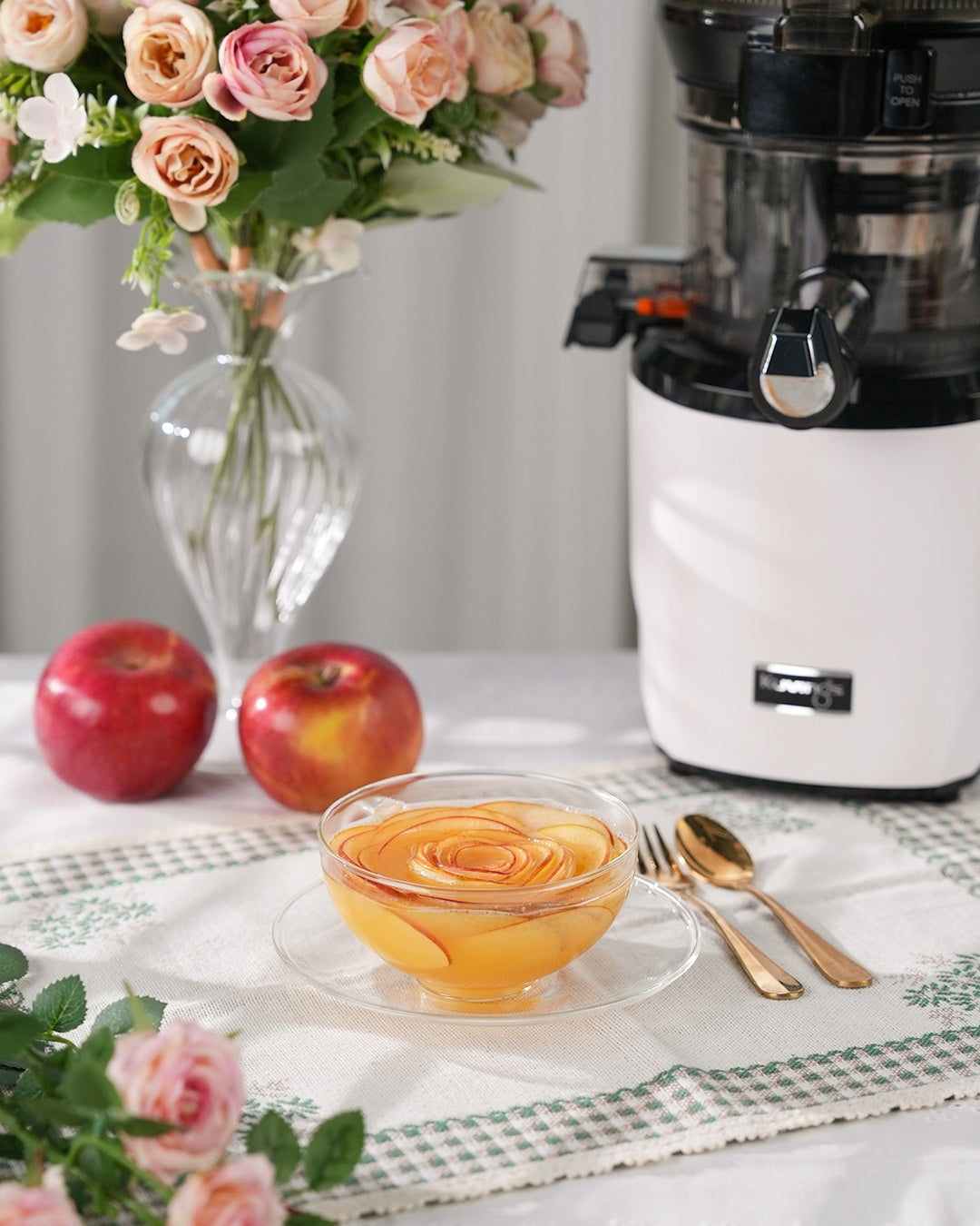 Apple Flower Tea: A Mother’s Day Gift You Can Make at Home